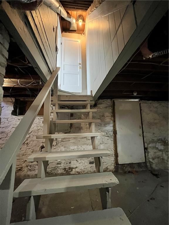 8020 Mercier Street — photo 34