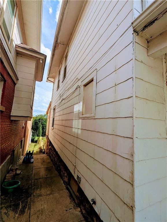 403 Spruce Avenue — photo 2