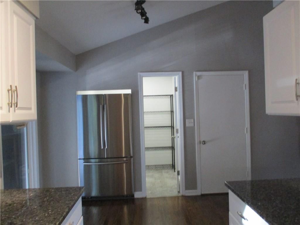 7410 Stearns Street — photo 8
