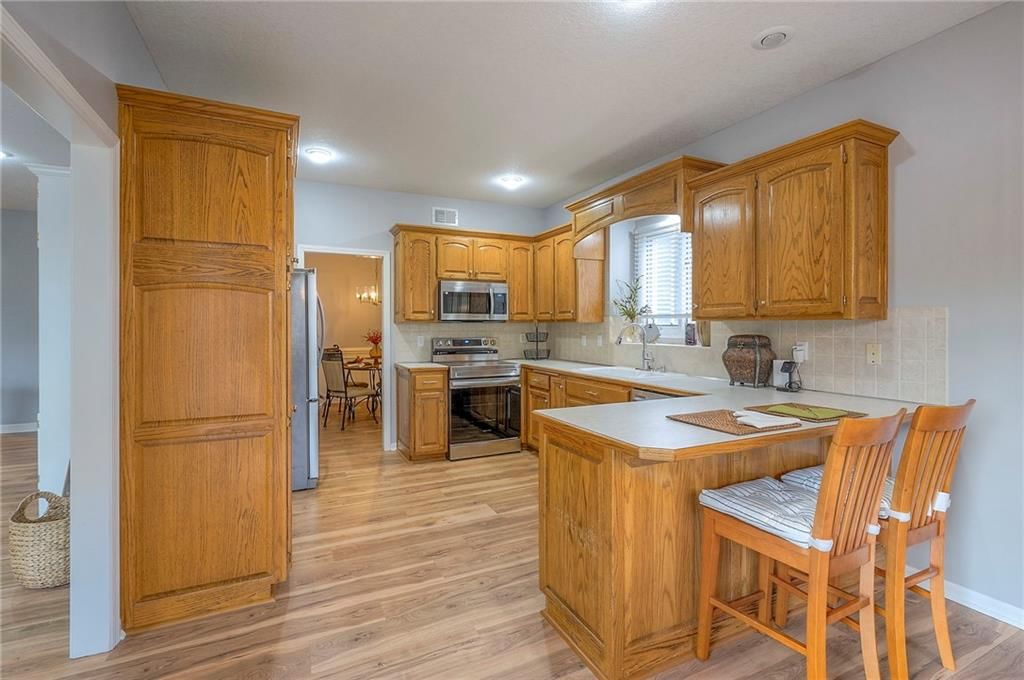 1025 SW Pacific Drive — photo 13