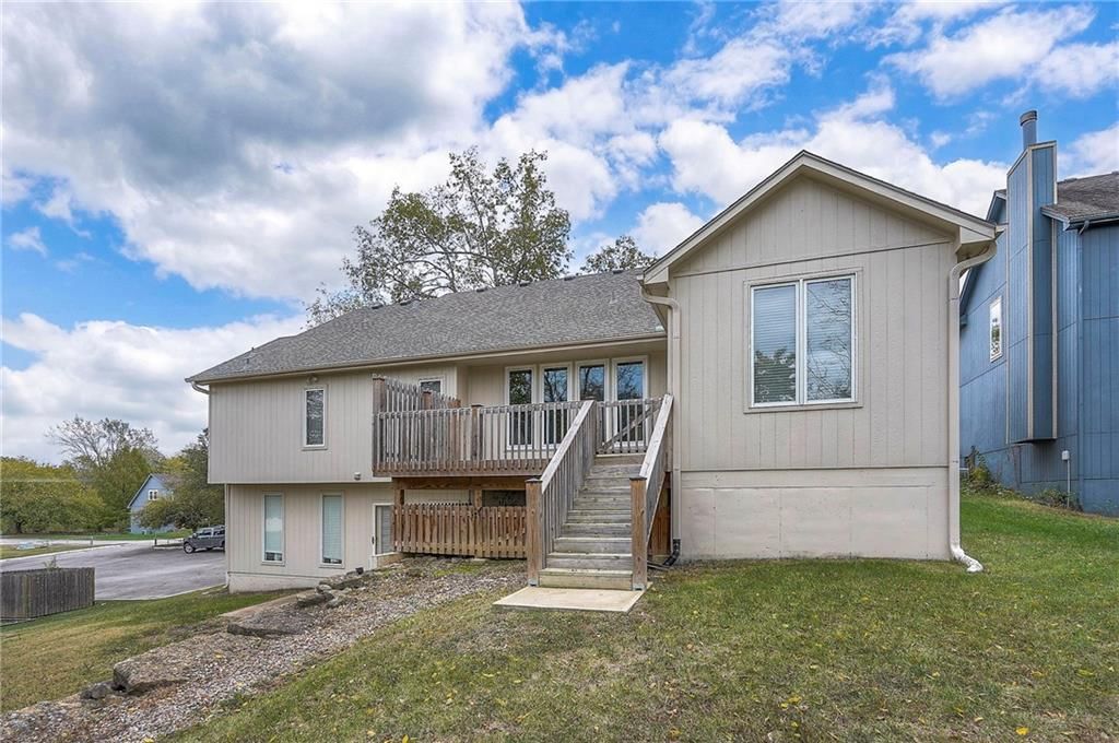 1025 SW Pacific Drive — photo 45
