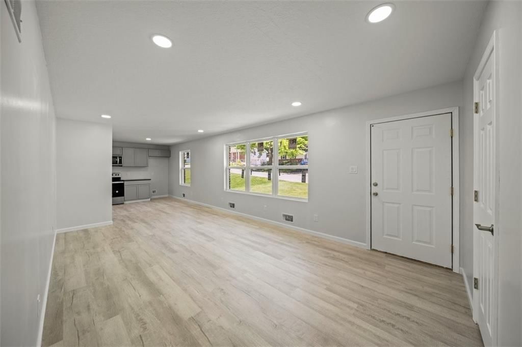 15711 E 44th Terrace — photo 5