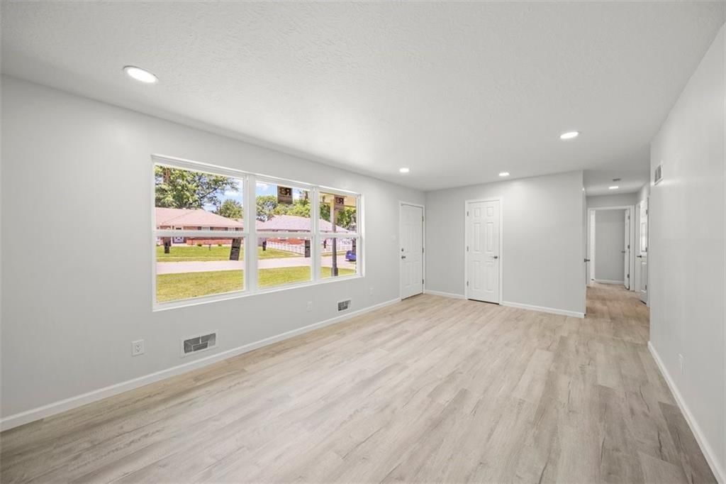 15711 E 44th Terrace — photo 6