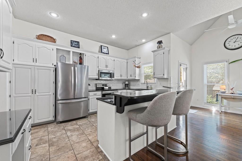 Photo 12 of 41 - 22622 W 49th Terrace