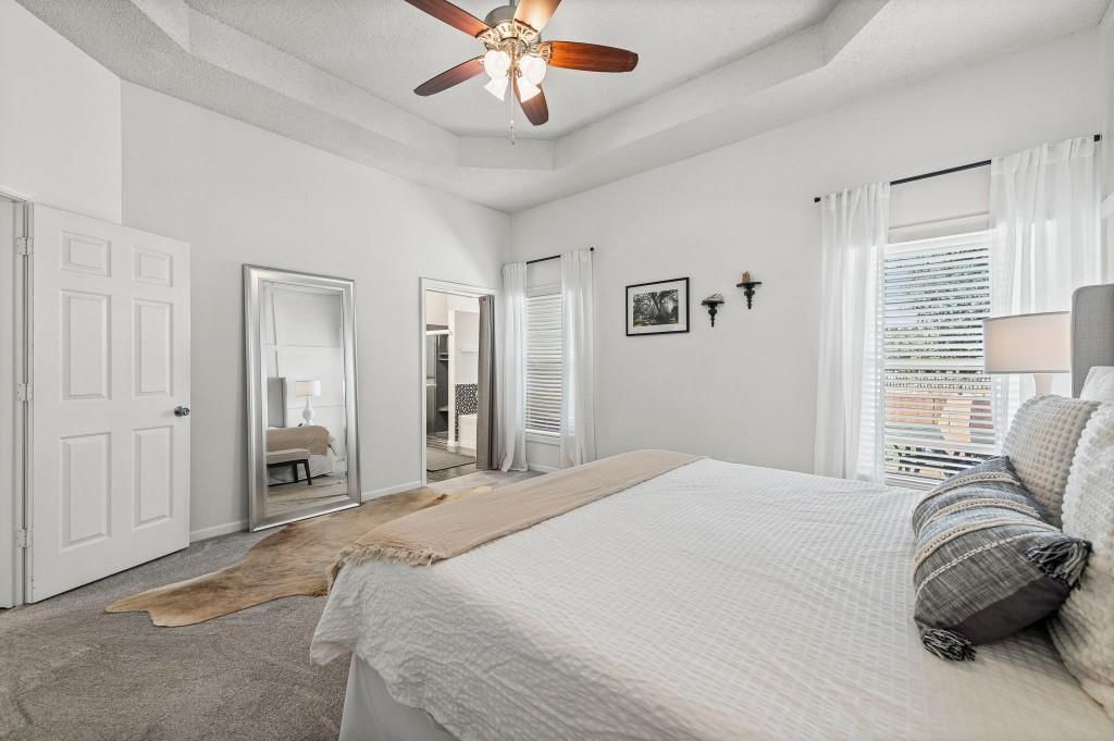 Photo 17 of 41 - 22622 W 49th Terrace