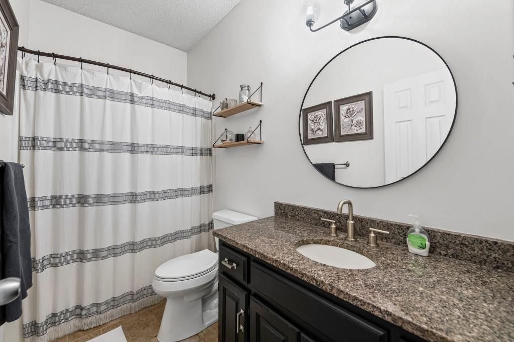 Photo 22 of 41 - 22622 W 49th Terrace