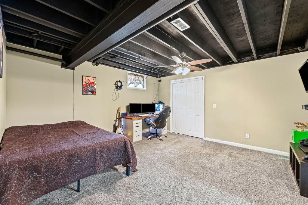 Photo 31 of 41 - 22622 W 49th Terrace