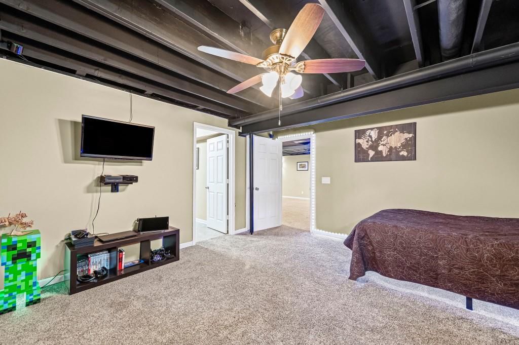 Photo 32 of 41 - 22622 W 49th Terrace