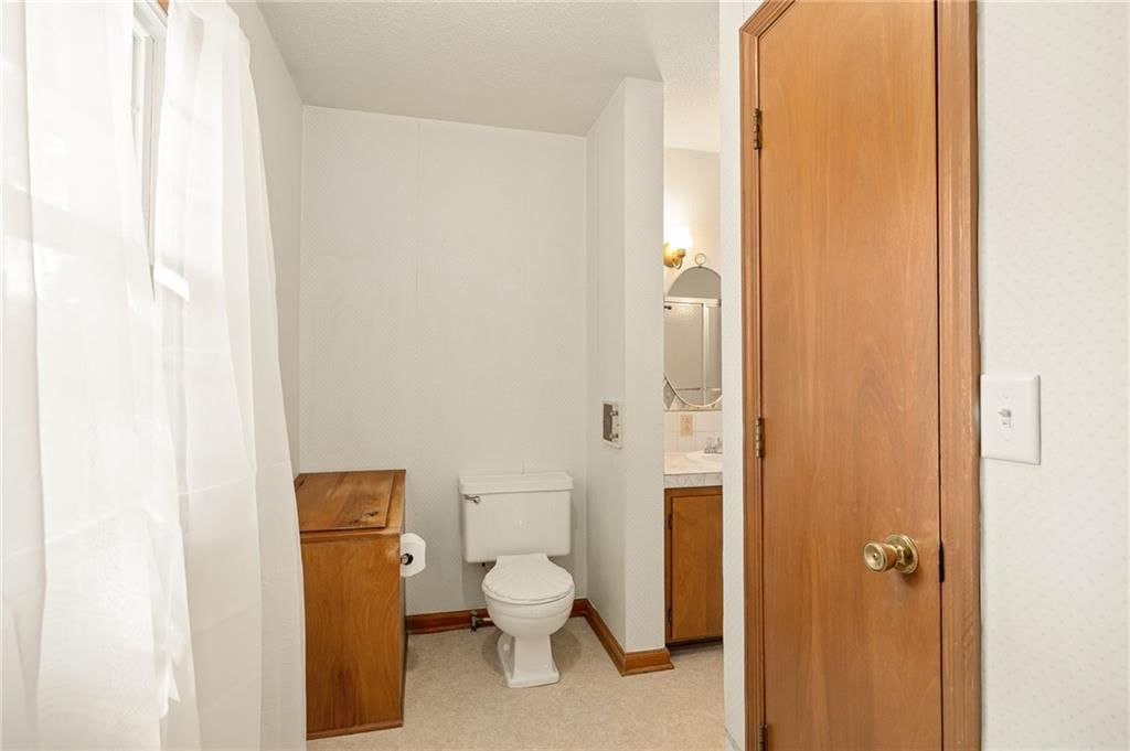 621 Valley Street — photo 12