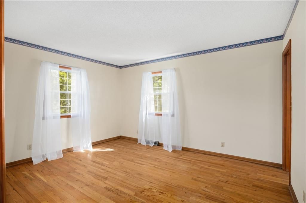 621 Valley Street — photo 13