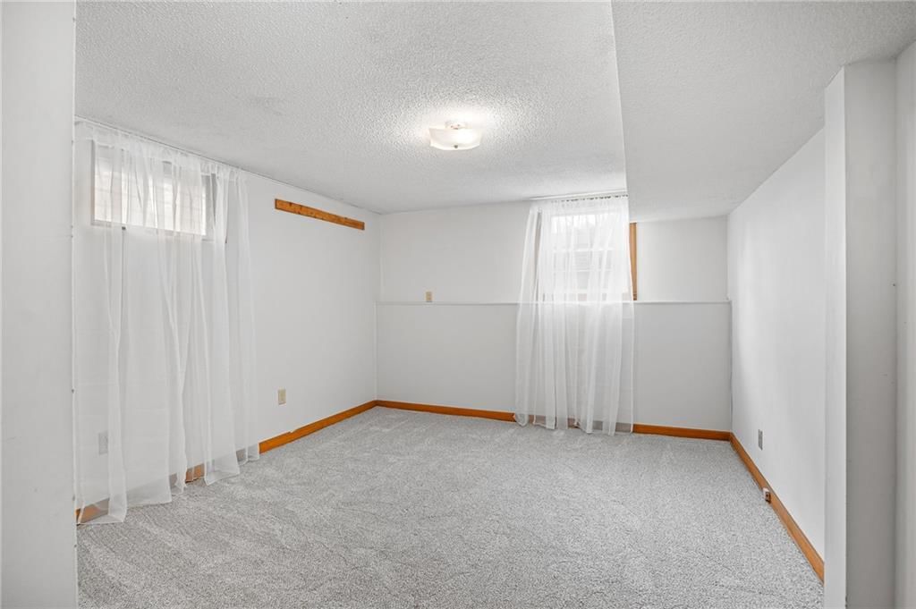 621 Valley Street — photo 25
