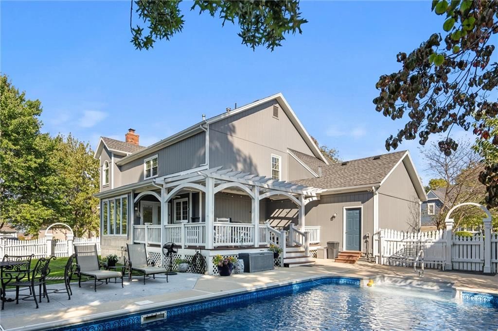 12944 Monrovia Street — photo 3