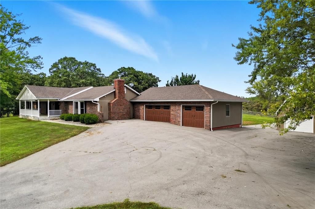 32210 E Stony Point School Road — photo 2