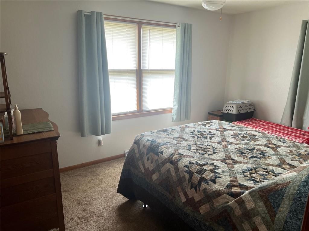 Photo 9 of 20 - 311 W Pine Street
