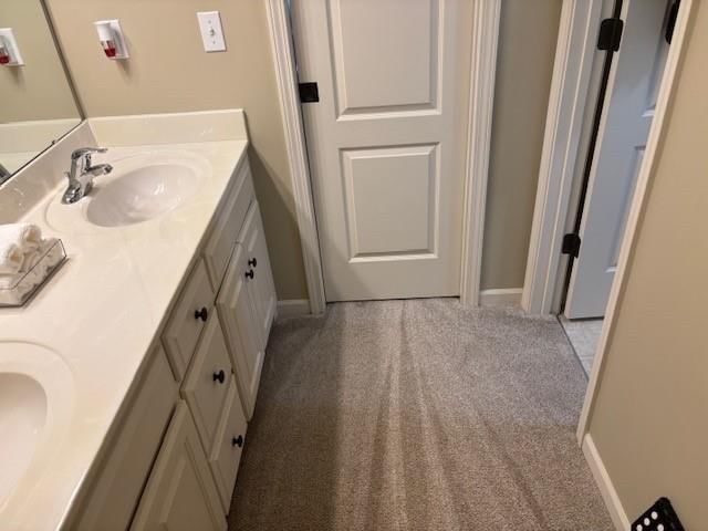 2807 SW Summer Creek Court — photo 33