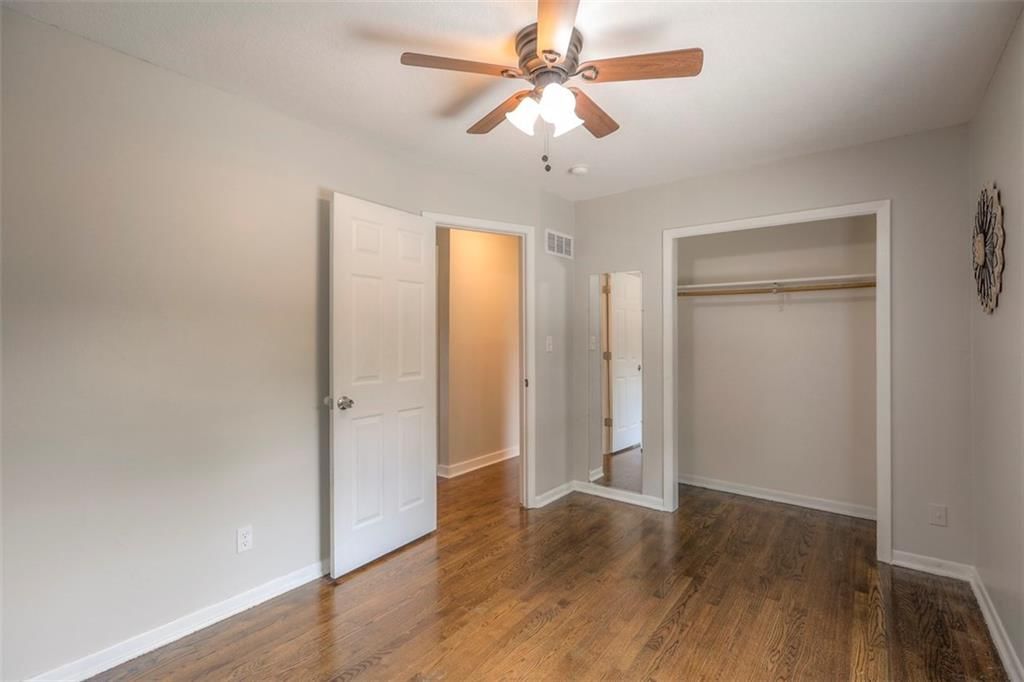 Photo 17 of 36 - 1406 E Loula Street