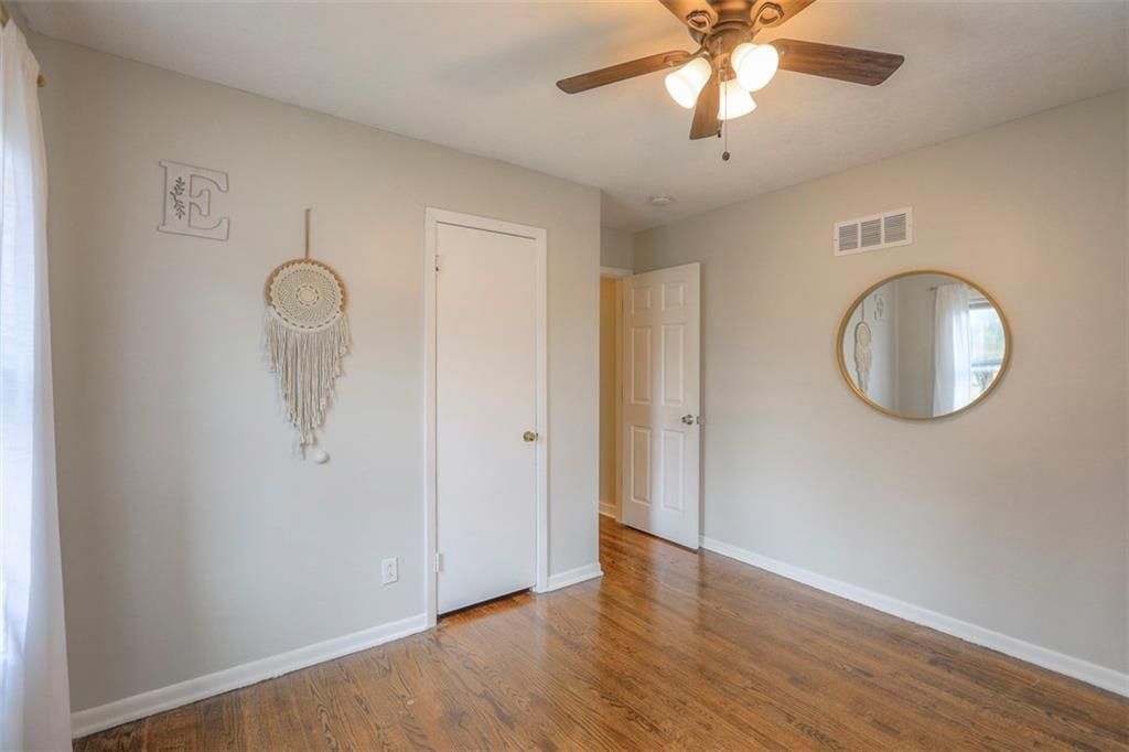 Photo 23 of 36 - 1406 E Loula Street