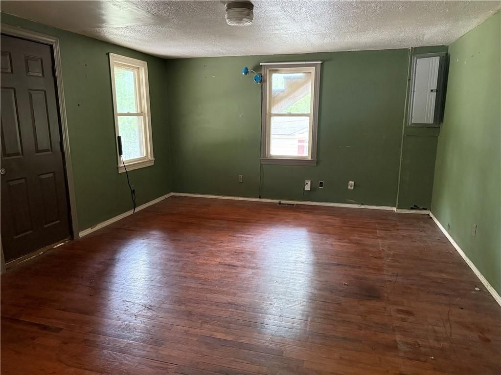 2449 McKinley Avenue — photo 3