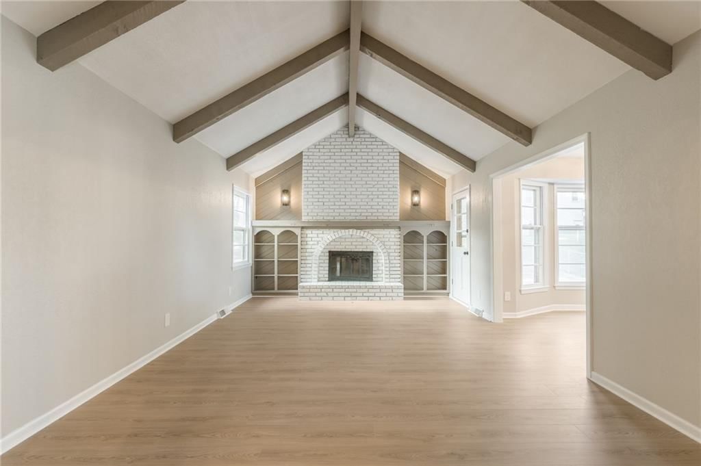 3600 NE 76th Terrace — photo 2