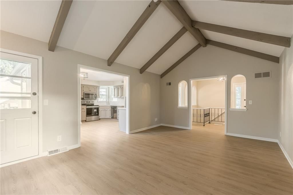 3600 NE 76th Terrace — photo 4