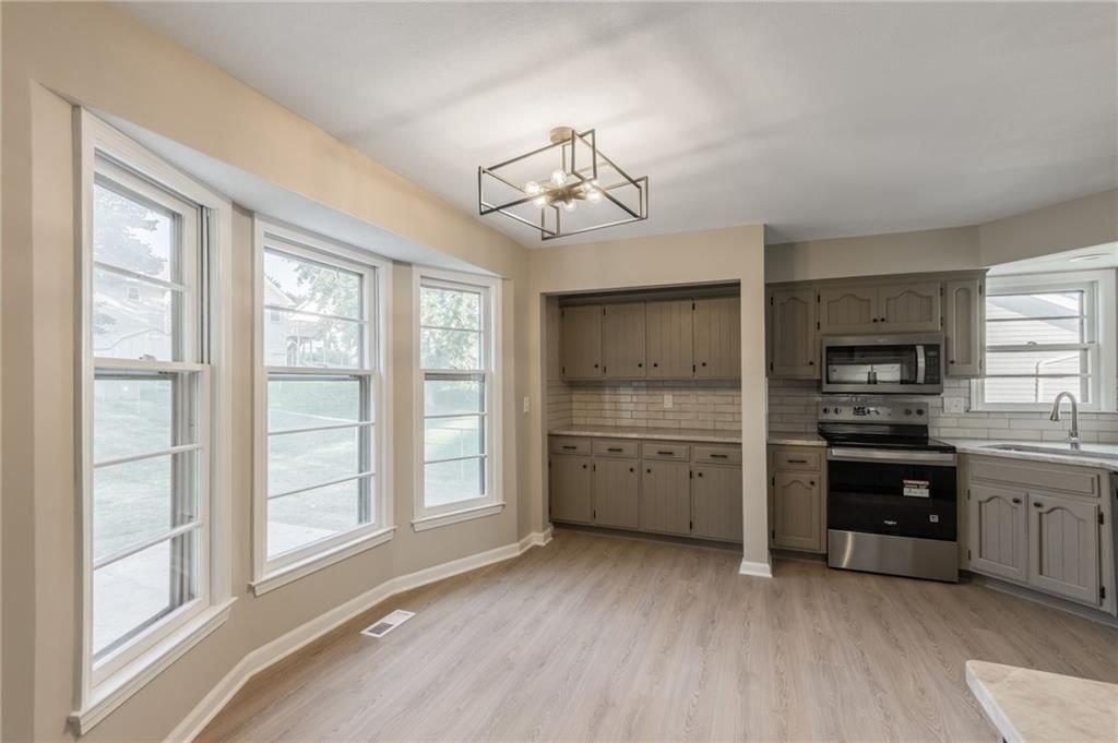 3600 NE 76th Terrace — photo 8
