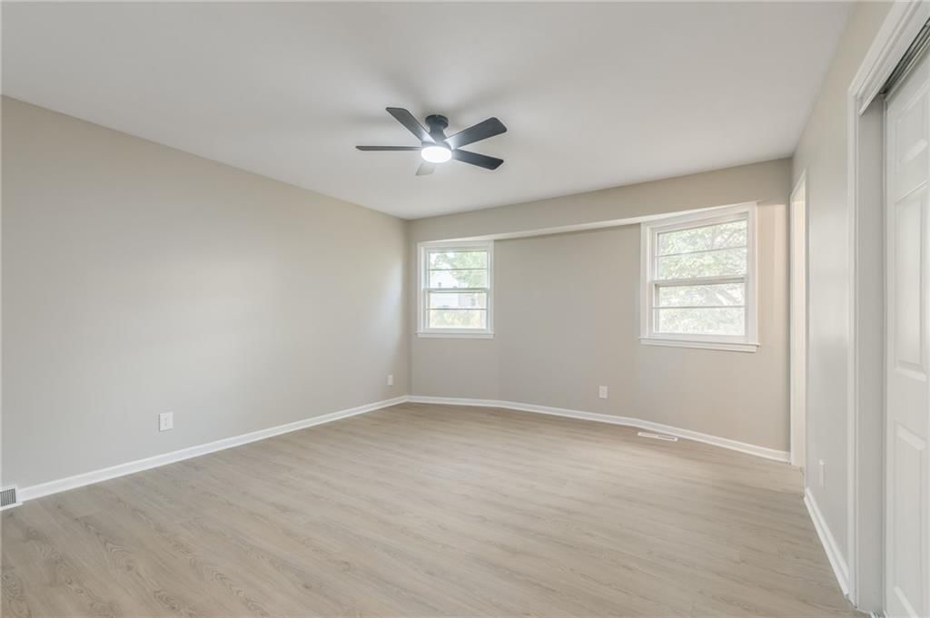 3600 NE 76th Terrace — photo 12