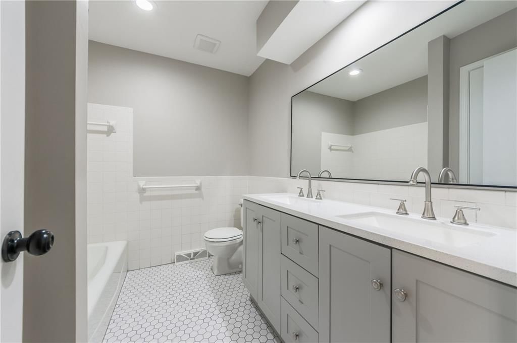 3600 NE 76th Terrace — photo 18