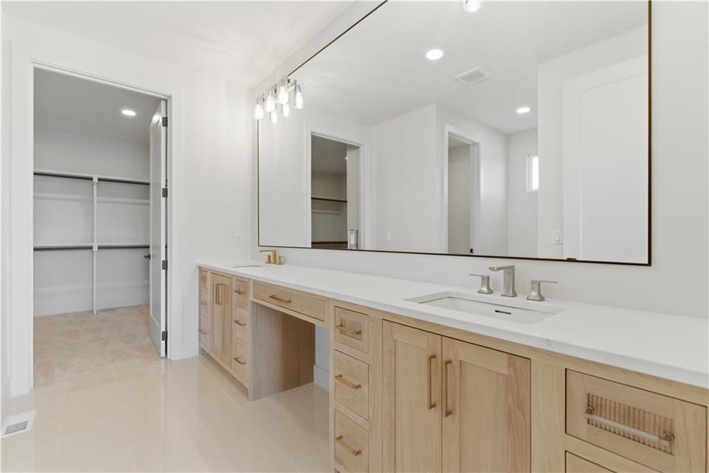 16055 W Eisenhower Road — photo 28