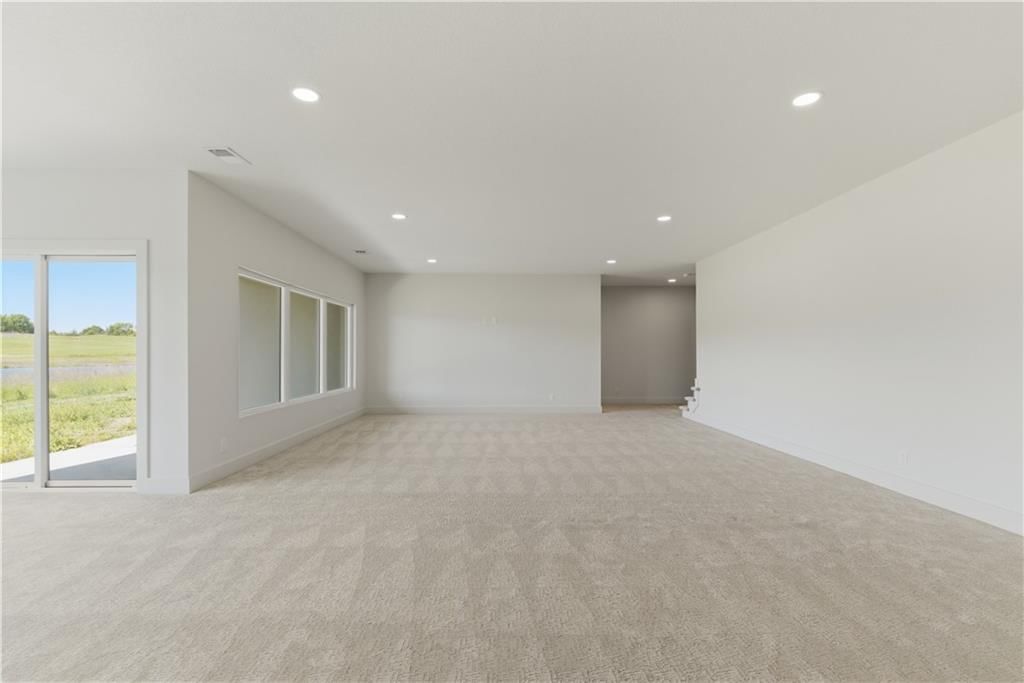 16055 W Eisenhower Road — photo 45