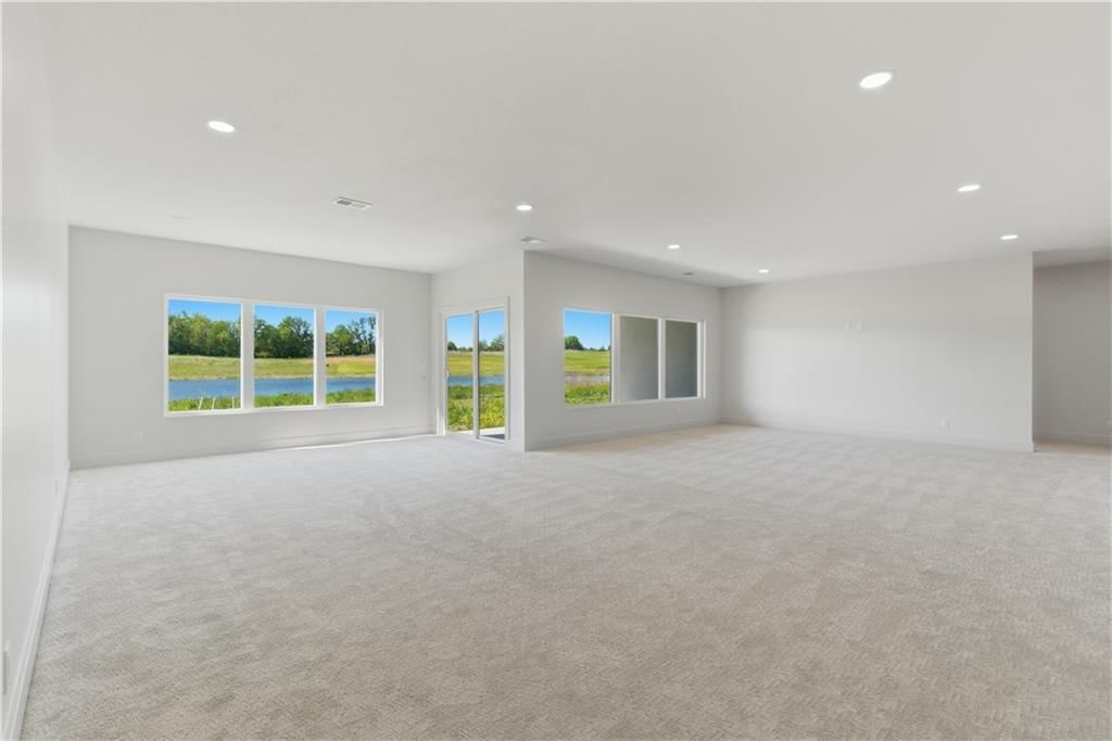 16055 W Eisenhower Road — photo 47