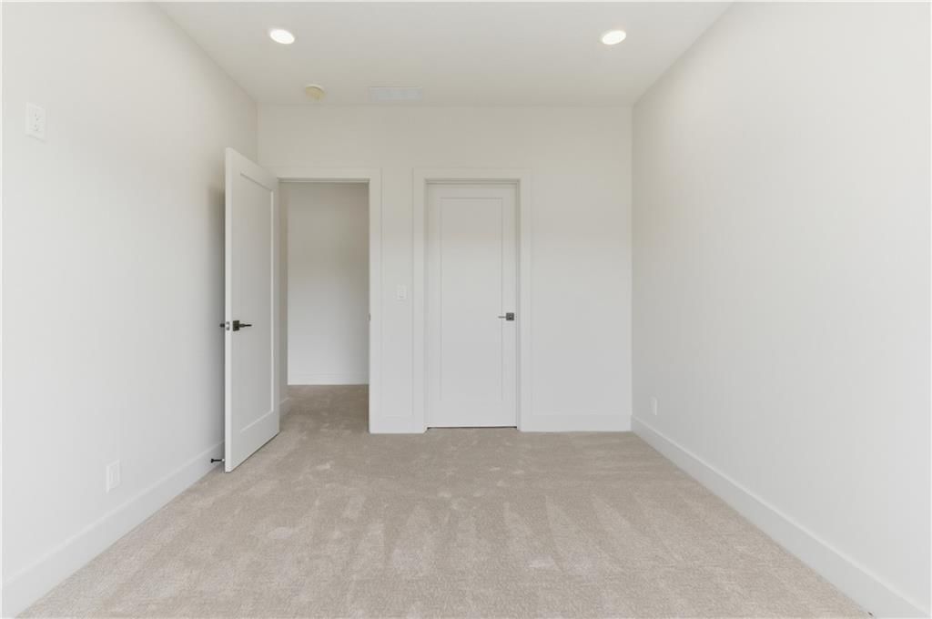 16055 W Eisenhower Road — photo 49