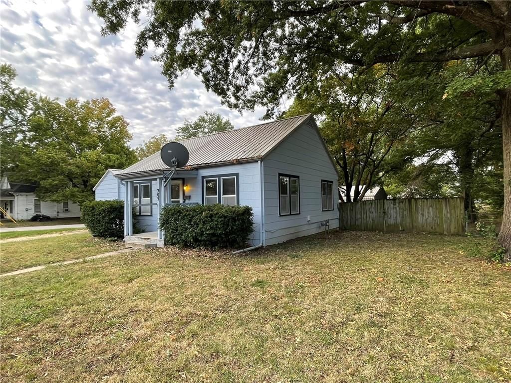 209 E Kentucky N/A — photo 11