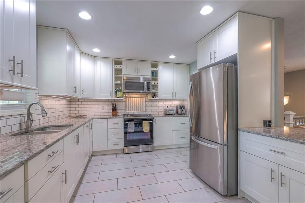 10310 W 89TH Street — photo 15