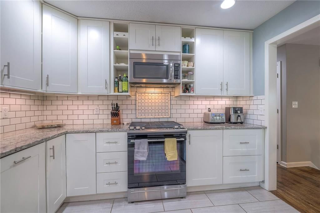 10310 W 89TH Street — photo 16