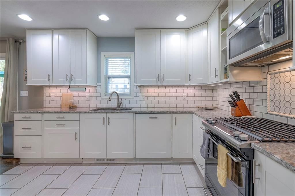 10310 W 89TH Street — photo 17