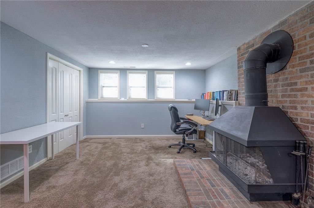 10310 W 89TH Street — photo 28