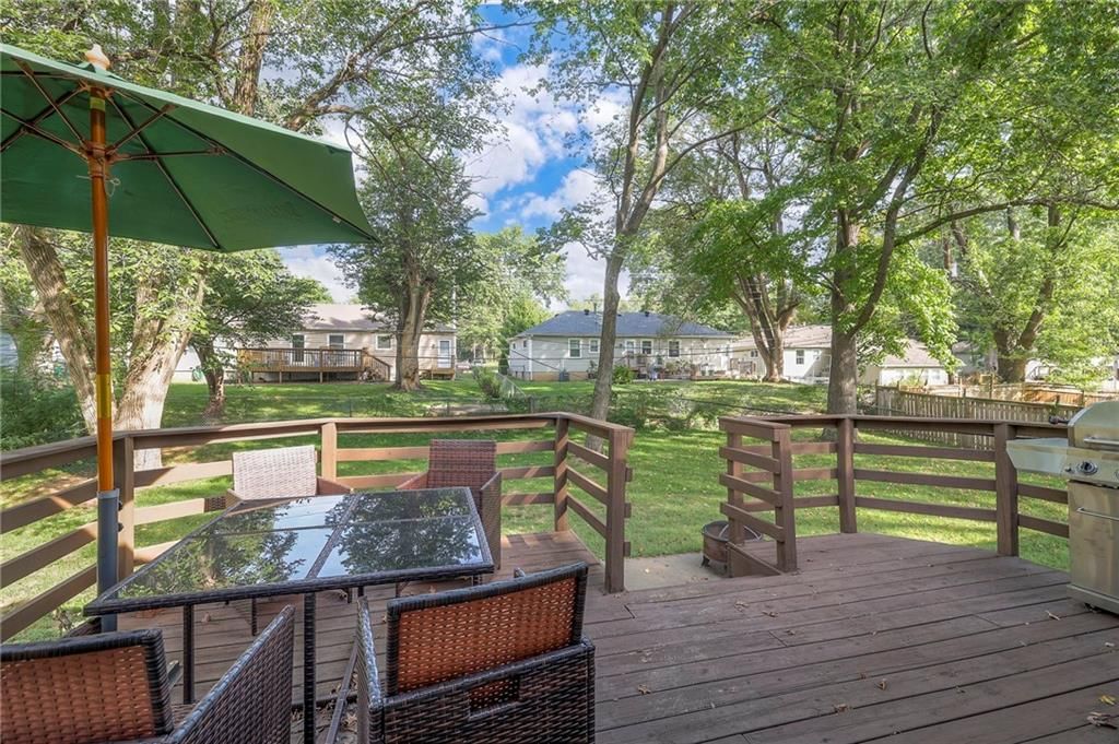 10310 W 89TH Street — photo 33