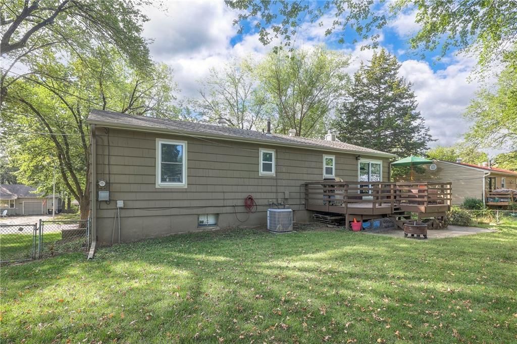 10310 W 89TH Street — photo 35