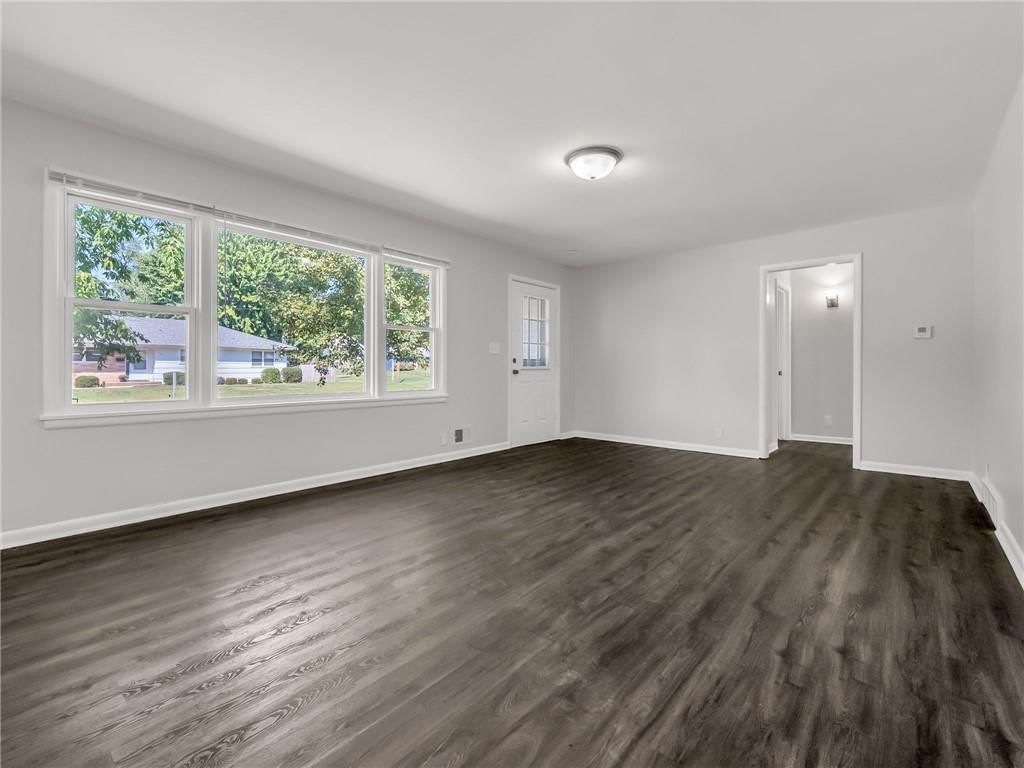 2000 SW Smith Street — photo 5