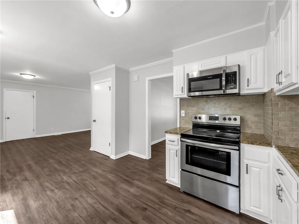 2000 SW Smith Street — photo 12