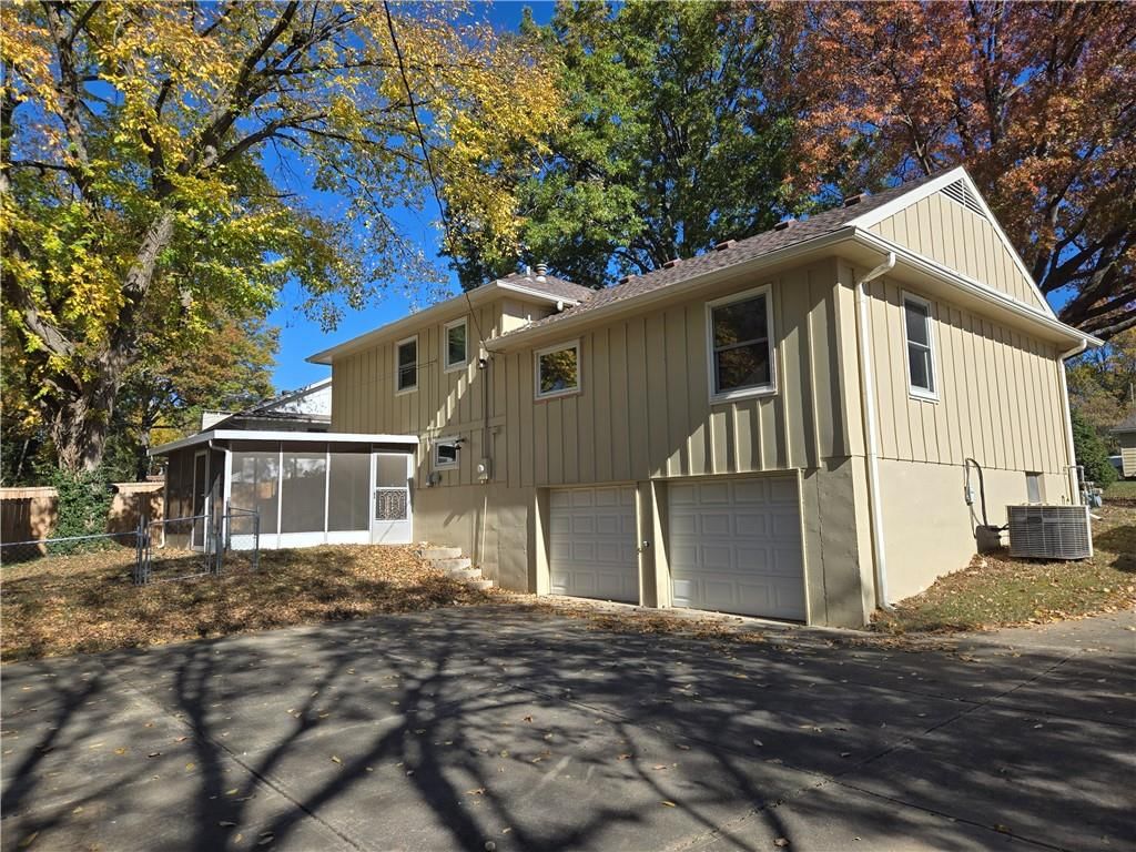 8400 Willow Way — photo 5