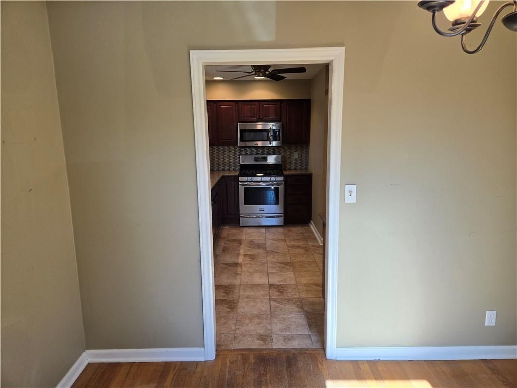 8400 Willow Way — photo 11