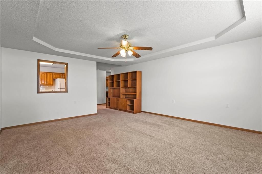 700 E SATURN Drive — photo 7