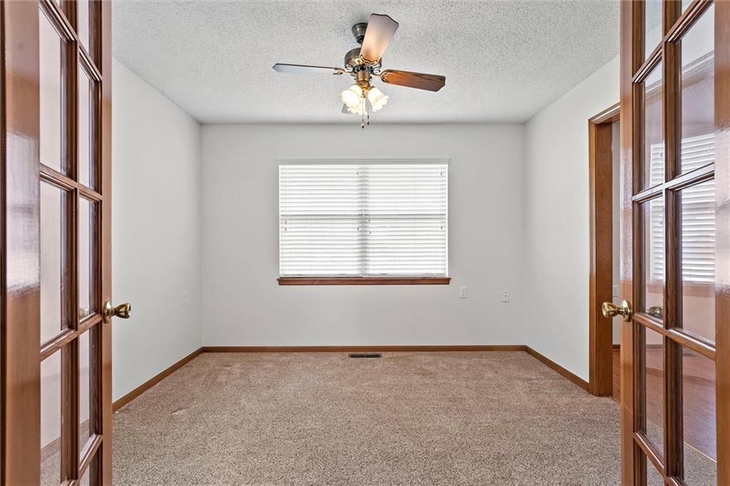 700 E SATURN Drive — photo 8