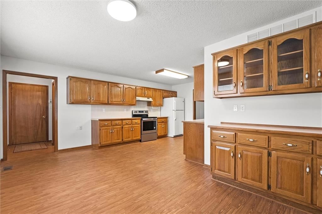 700 E SATURN Drive — photo 9