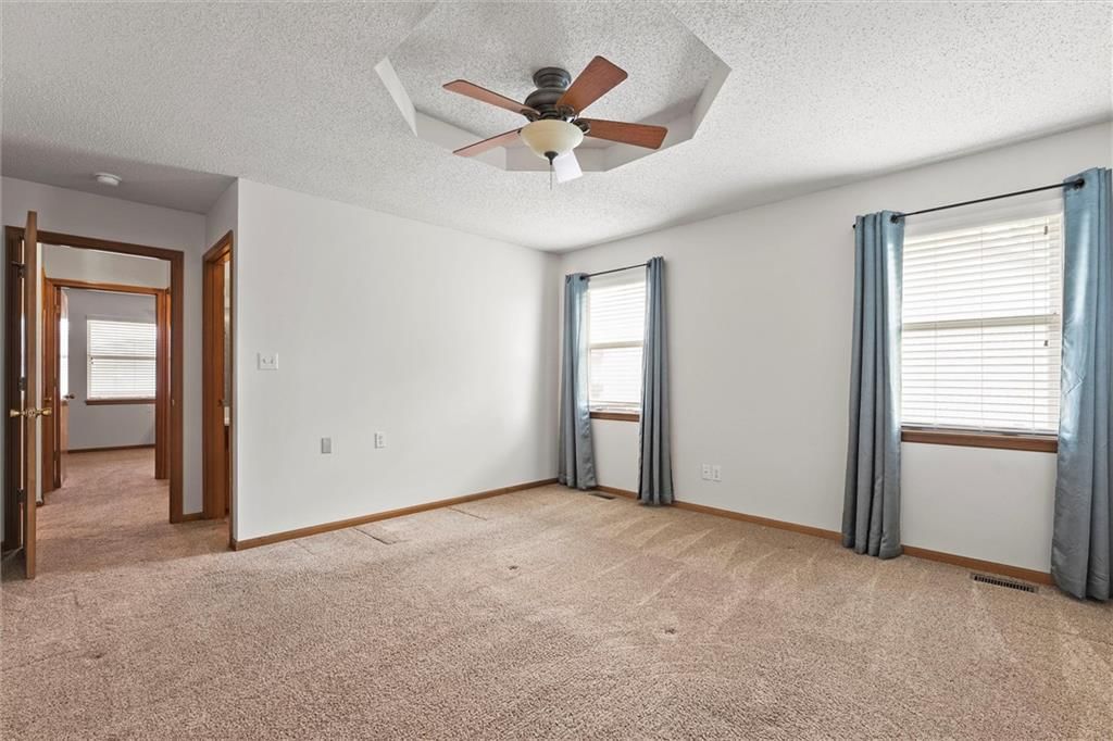 700 E SATURN Drive — photo 16