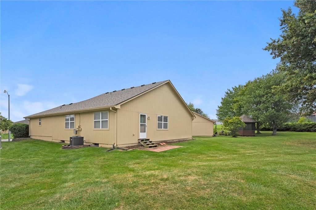 700 E SATURN Drive — photo 25
