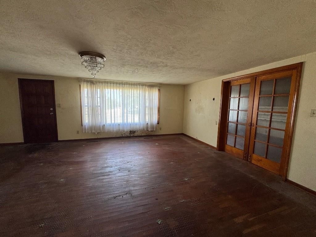 202 E Corrine Street — photo 8