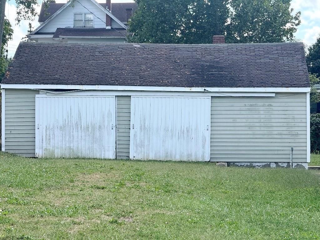 202 E Corrine Street — photo 15