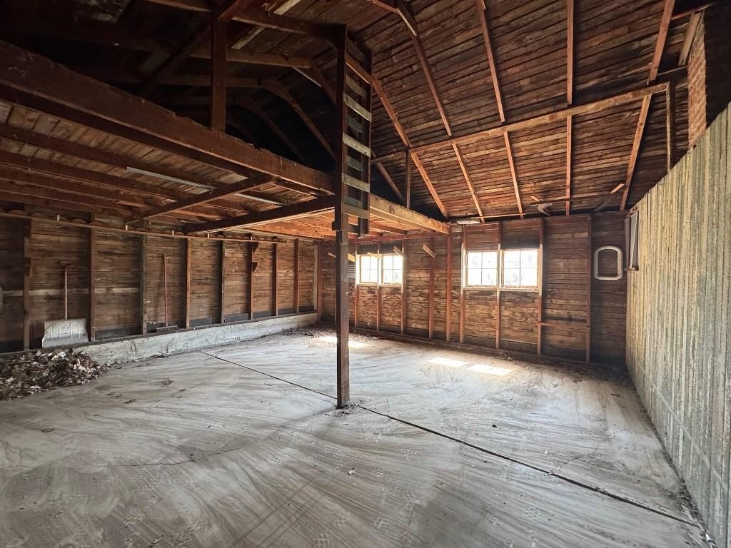202 E Corrine Street — photo 16